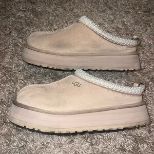 UGG Tazz platform slippers in the color San